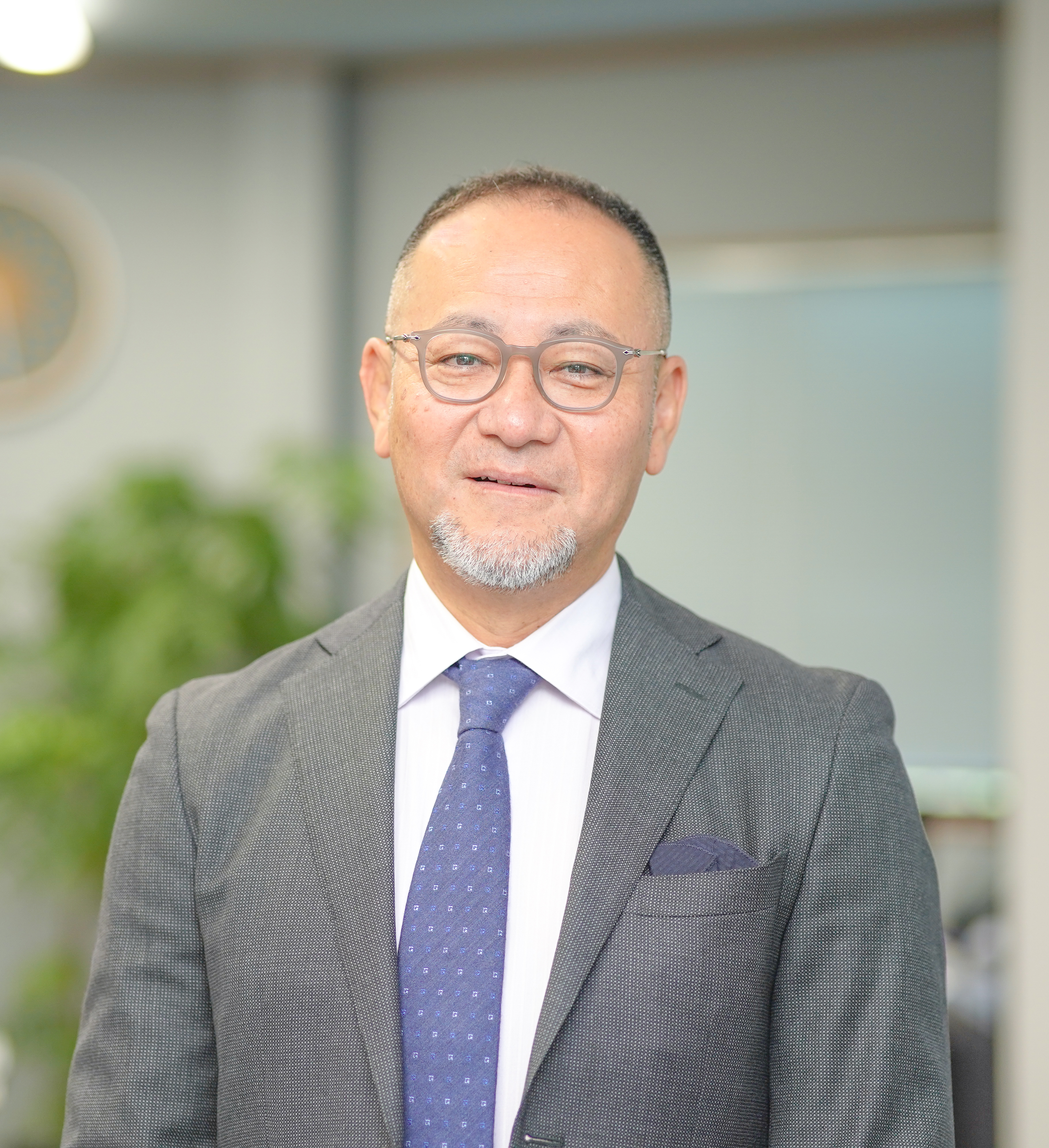 代表取締役 日種 崇雄